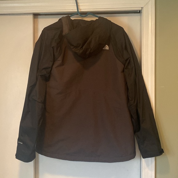 Women’s Northface Lightweight Jacket - Picture 2 of 10